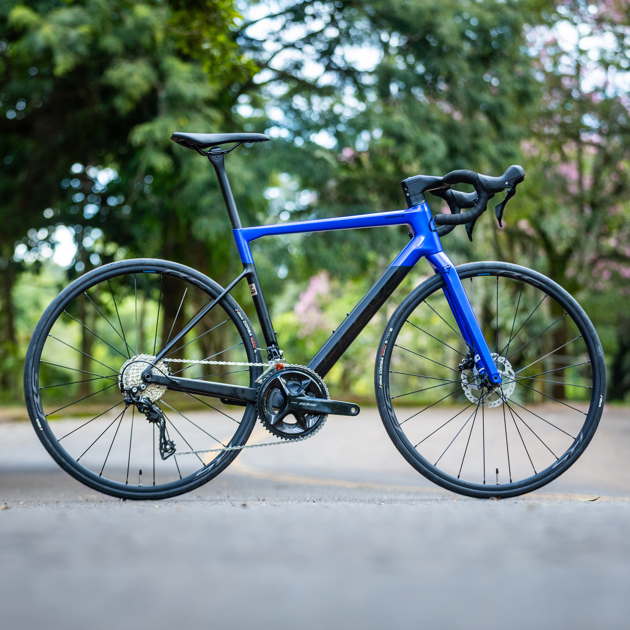 Bicicleta Groove Overdrive Carbon 105